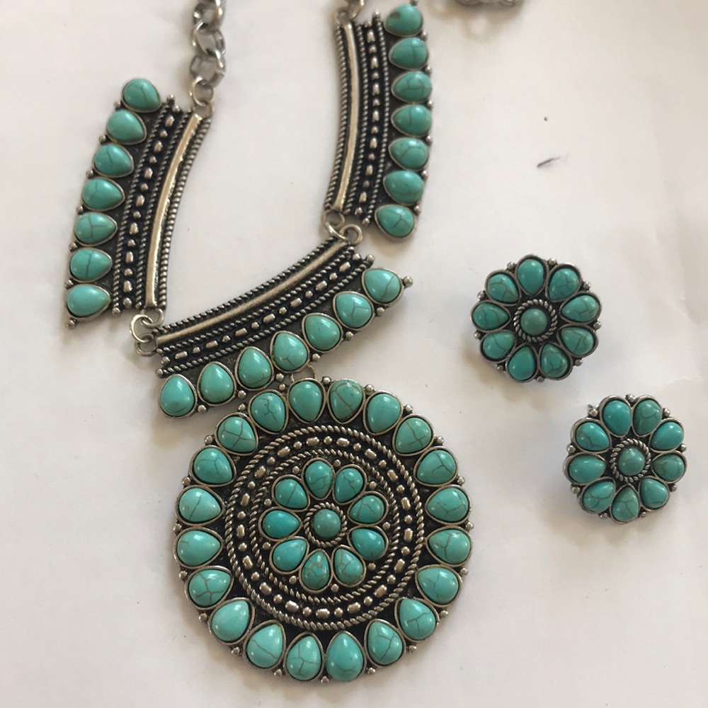 Turquoise silver necklace